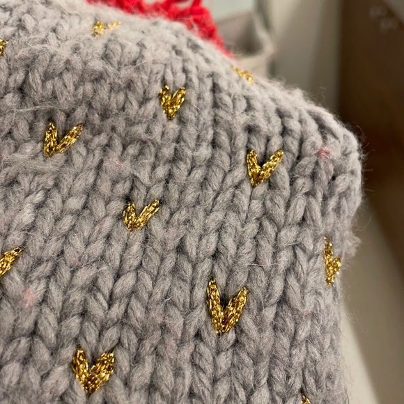 Gold Heart Giant Pom Pom Beanie - Picture 4 of 4